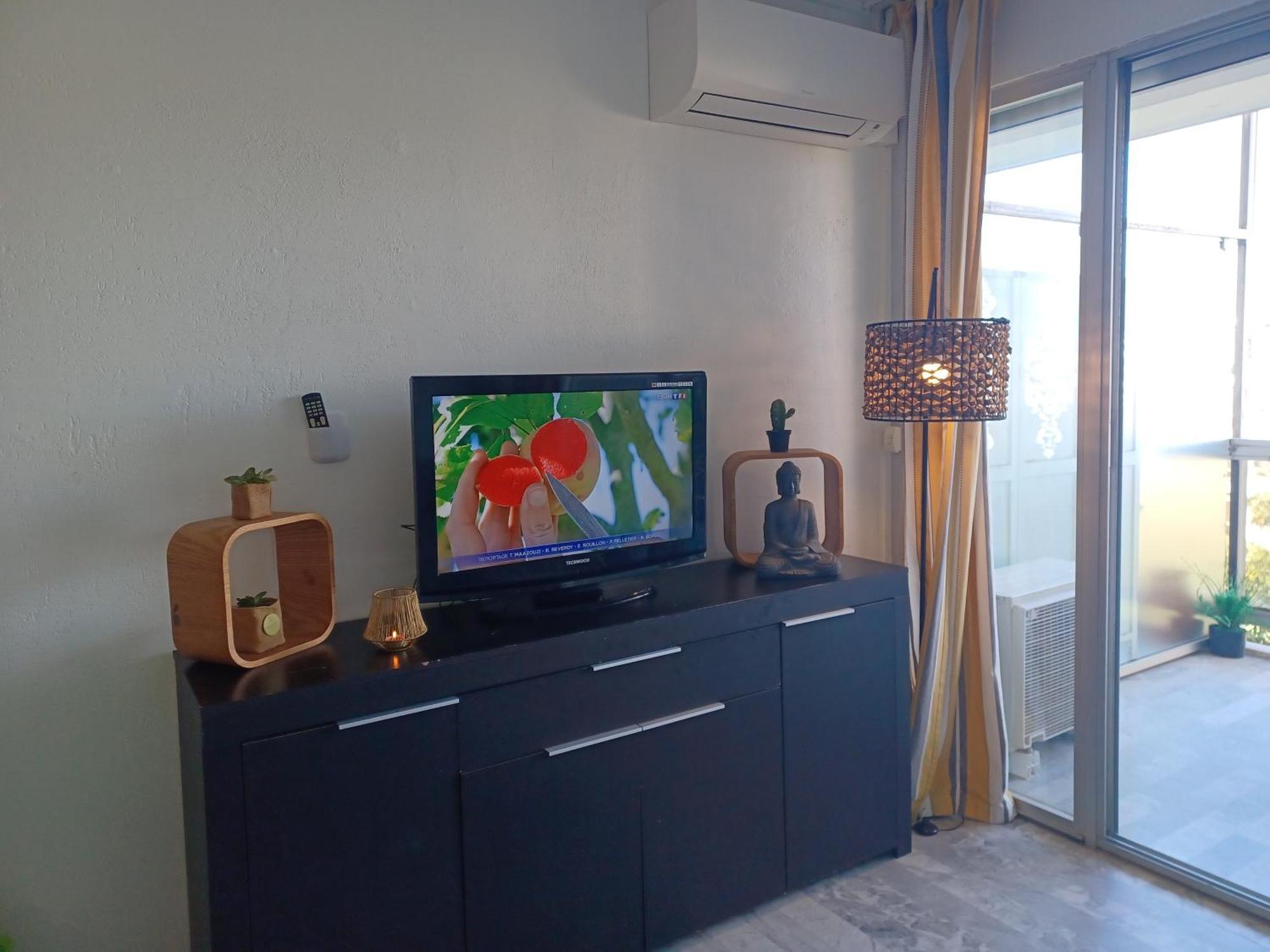 Juan Les Pins Tanit Studio Climatise Vue Sur Mer Piscine Antibes Zewnętrze zdjęcie